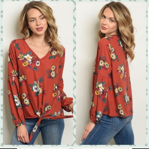 Peach Love California Tops - NEW  Boutique Tie shirt (runs small)
